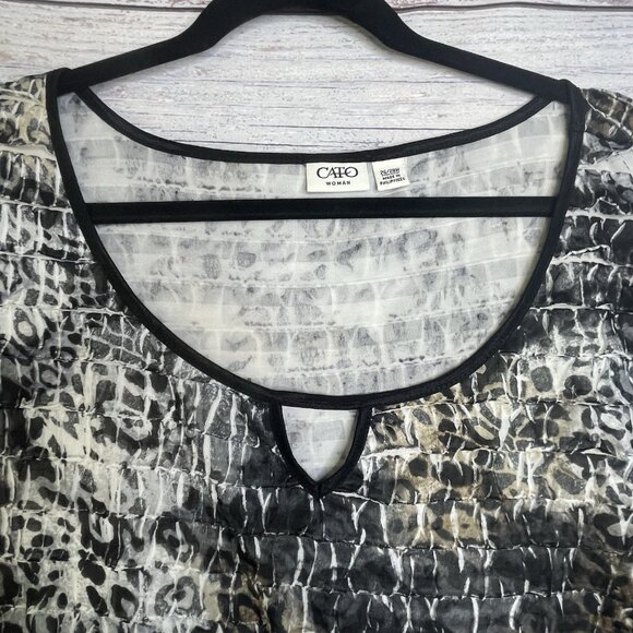 Cato Ruffled Blouse 4X ( 26/28W) Stretch Boho Whimsical Animal Print - Picture 5 of 11
